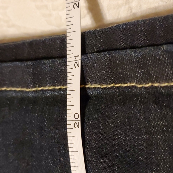 Lane Bryant SZ 18 dark,wash denim shorts,see pics,pockets front/back 21" - Picture 8 of 9